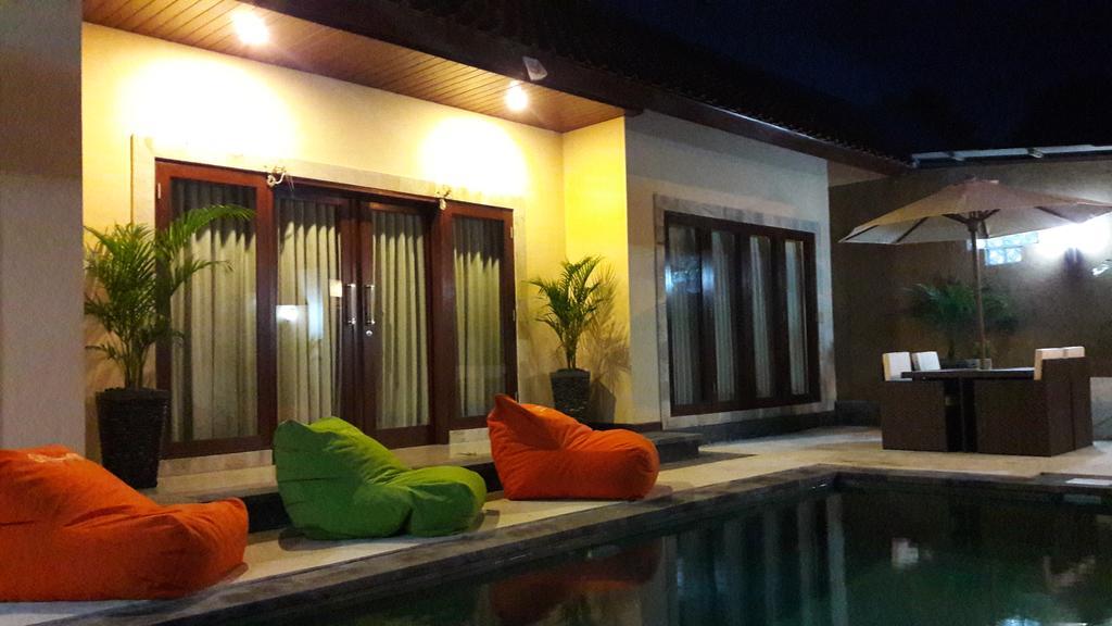 Exquisito Villa Denpasar  Luaran gambar