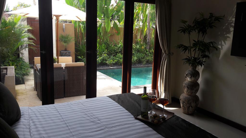 Exquisito Villa Denpasar  Luaran gambar
