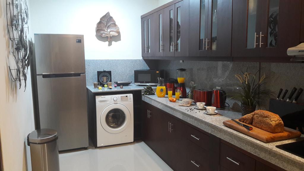 Exquisito Villa Denpasar  Luaran gambar