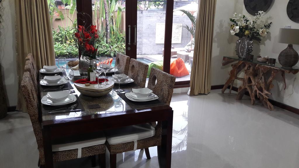 Exquisito Villa Denpasar  Luaran gambar