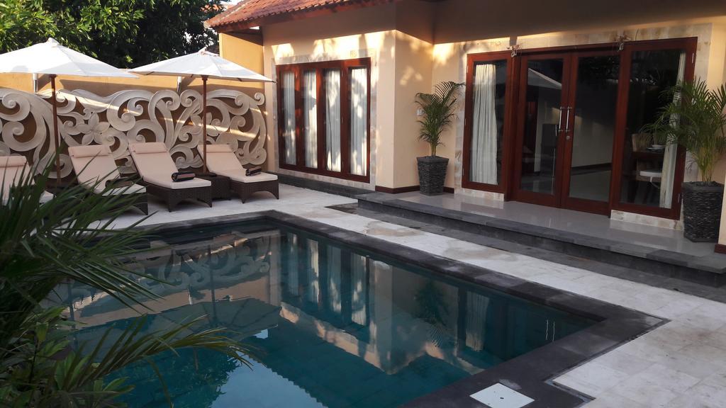 Exquisito Villa Denpasar  Luaran gambar