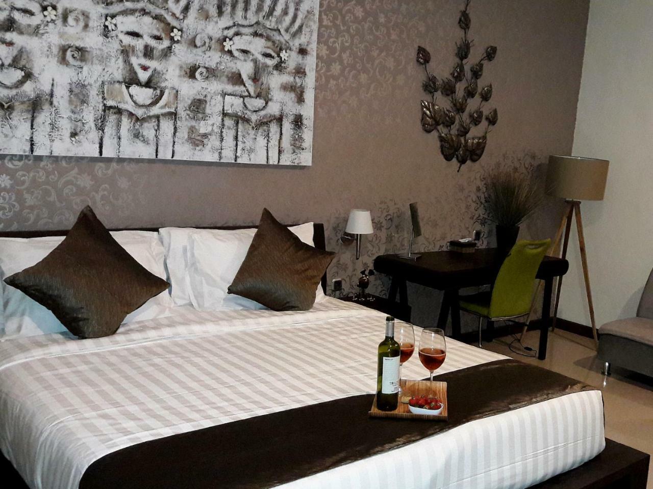 Exquisito Villa Denpasar  Luaran gambar