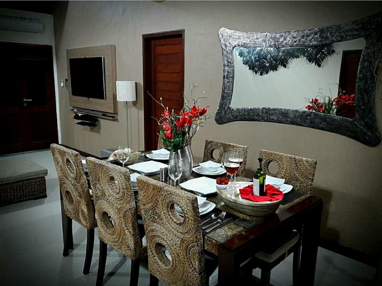 Exquisito Villa Denpasar  Luaran gambar